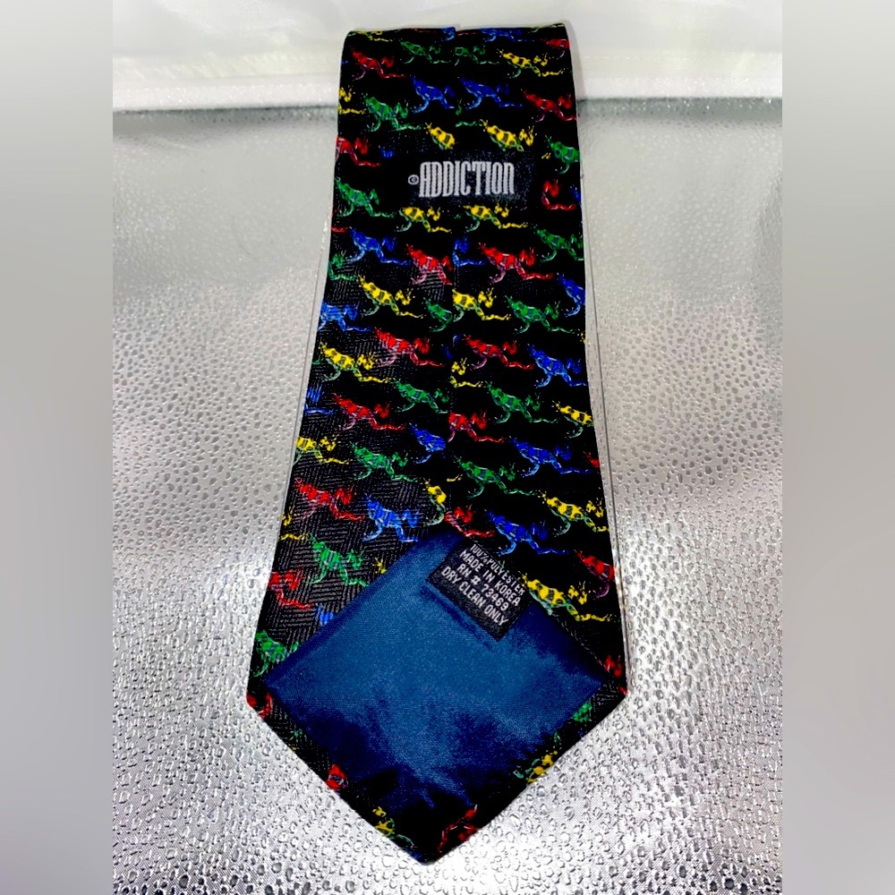 “Frogs” Men’s Colorful Novelty Neck Tie - Picture 2 of 2